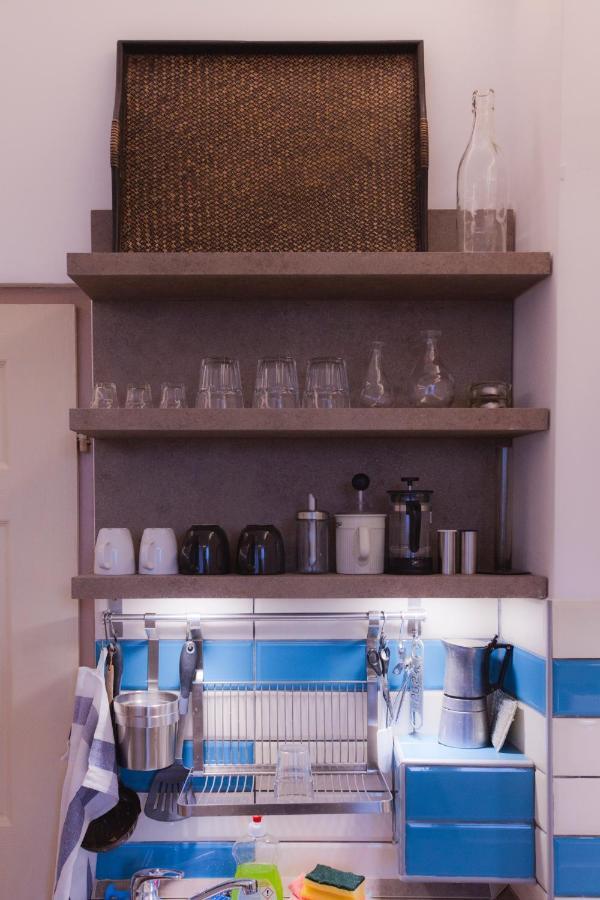 Film Poster Or Coffee Basement With Terrace Apartamento *