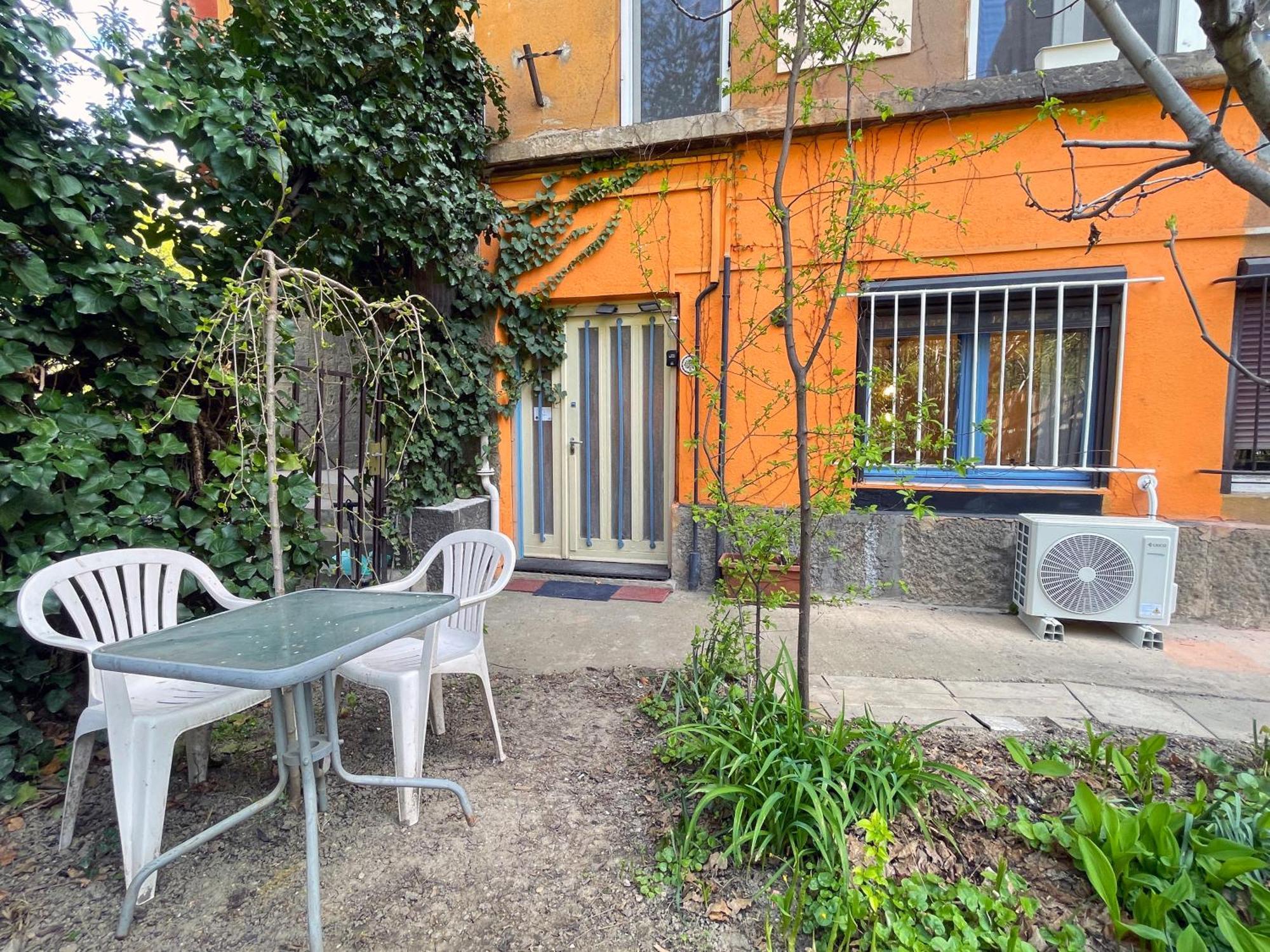 Film Poster Or Coffee Basement With Terrace Appartement
